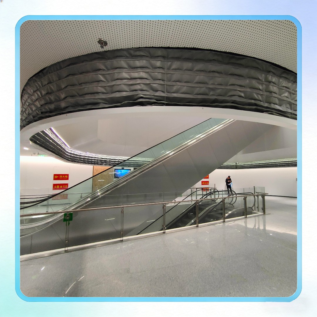 京智安 · 超大圆形电动挡烟垂壁